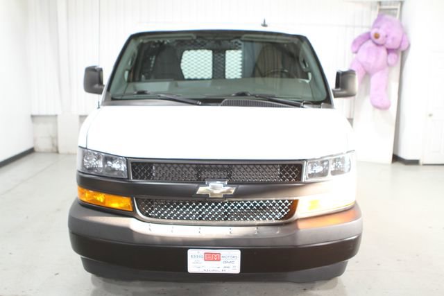 Used 2019 Chevrolet Express 3500 w/ Driver Convenience Package image 6