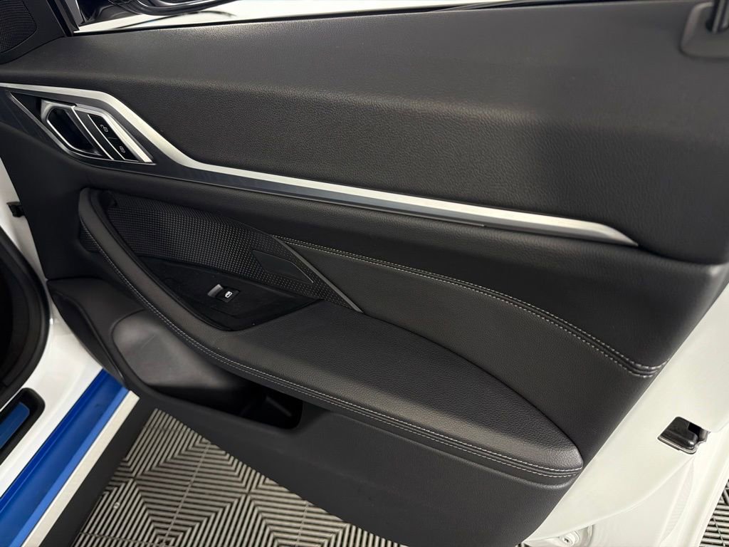 Used 2023 BMW i4 eDrive40 RWD image 32