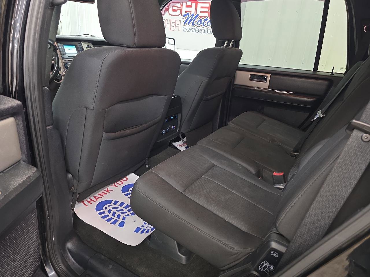 Used 2016 Ford Expedition XLT AWD/4WD image 23