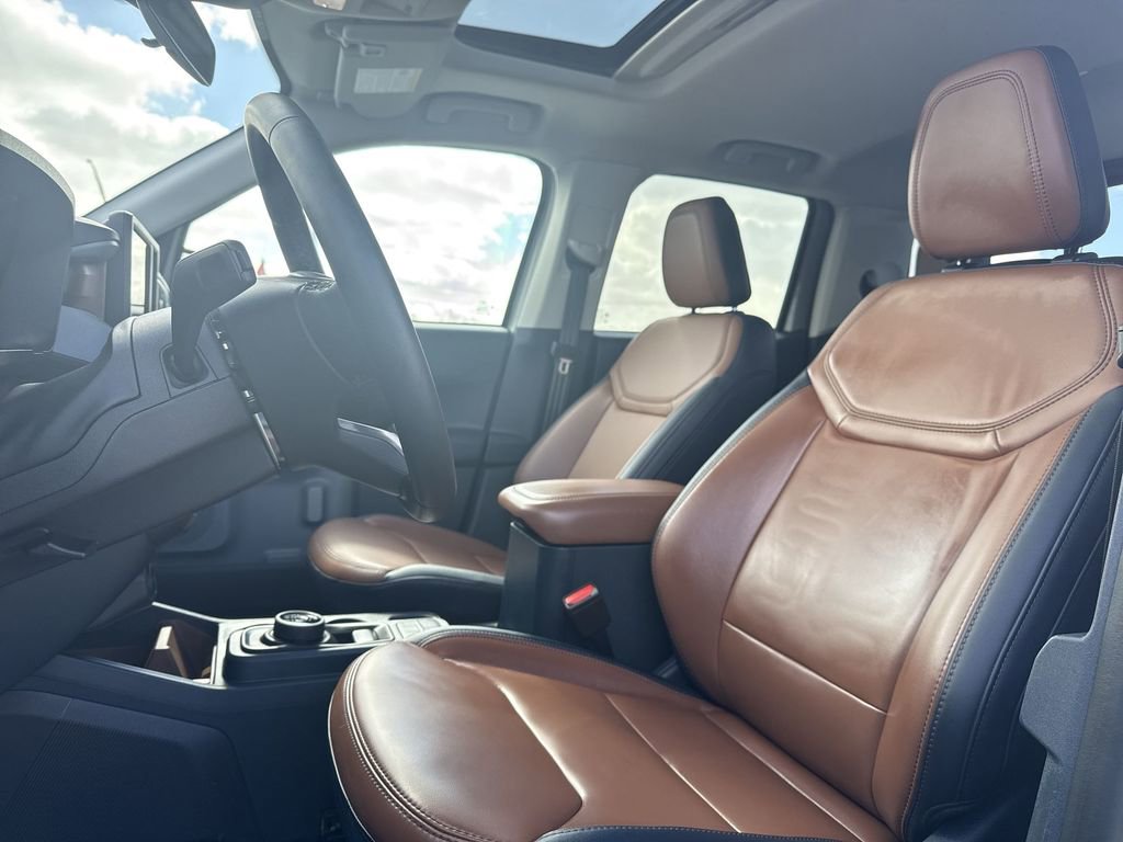 Used 2023 Ford Maverick Lariat w/ Lariat Luxury Package image 13