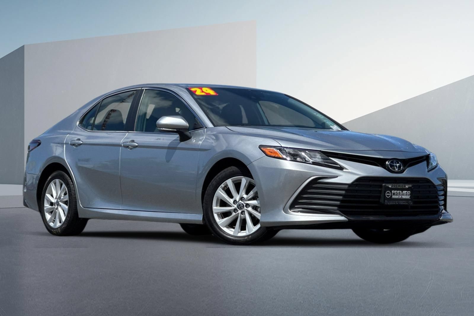 Used 2024 Toyota Camry LE FWD image 2