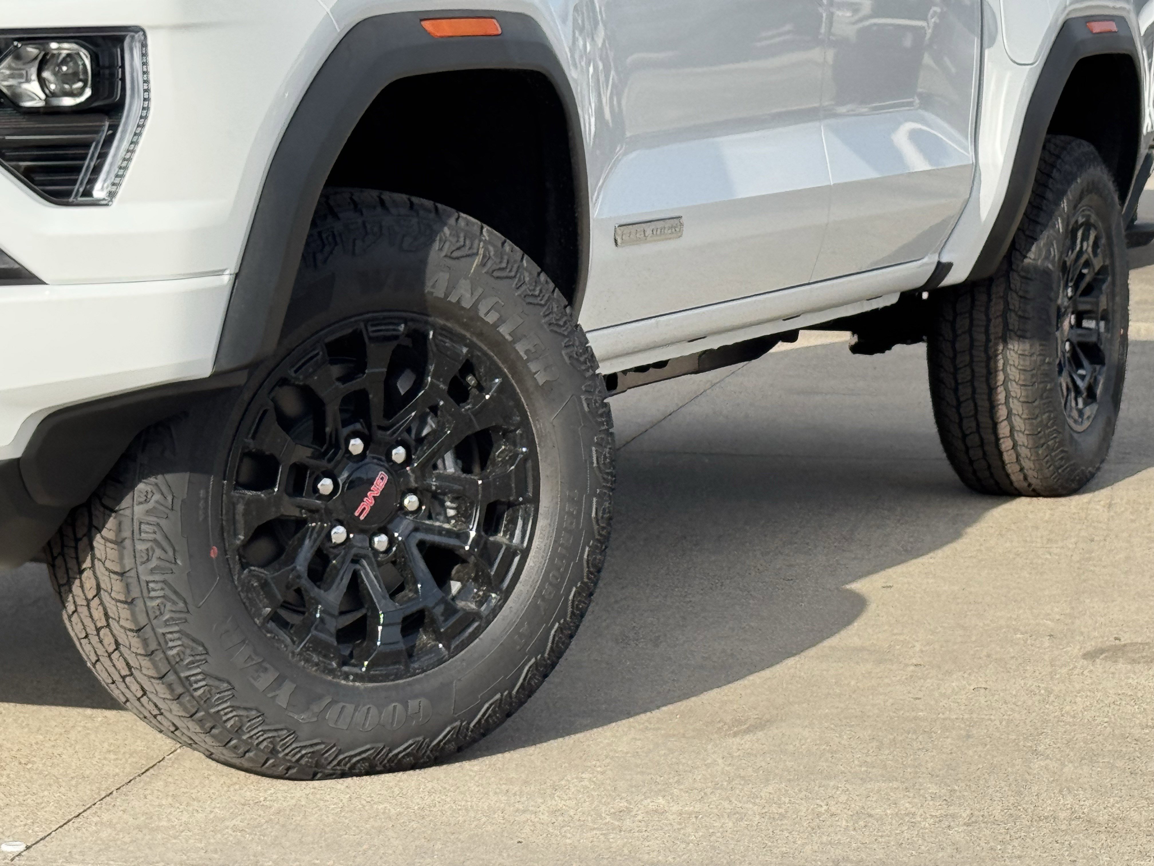New 2026 GMC Canyon Elevation w/ Convenience Package RWD image 12