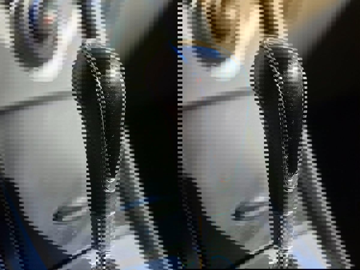 Used 2012 Hyundai Elantra Limited w/ Technology Pkg 5 image 38