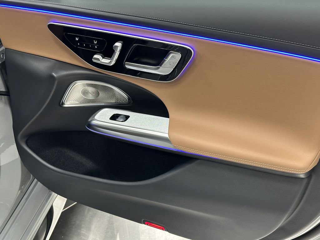 New 2026 Mercedes-Benz E 53 AMG e 4MATIC Sedan image 17