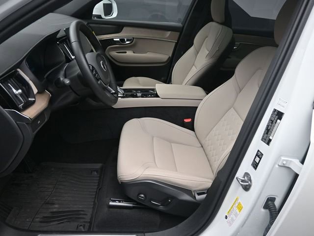 Used 2026 Volvo XC90 B6 Plus w/ Protection Package Premier AWD/4WD image 18