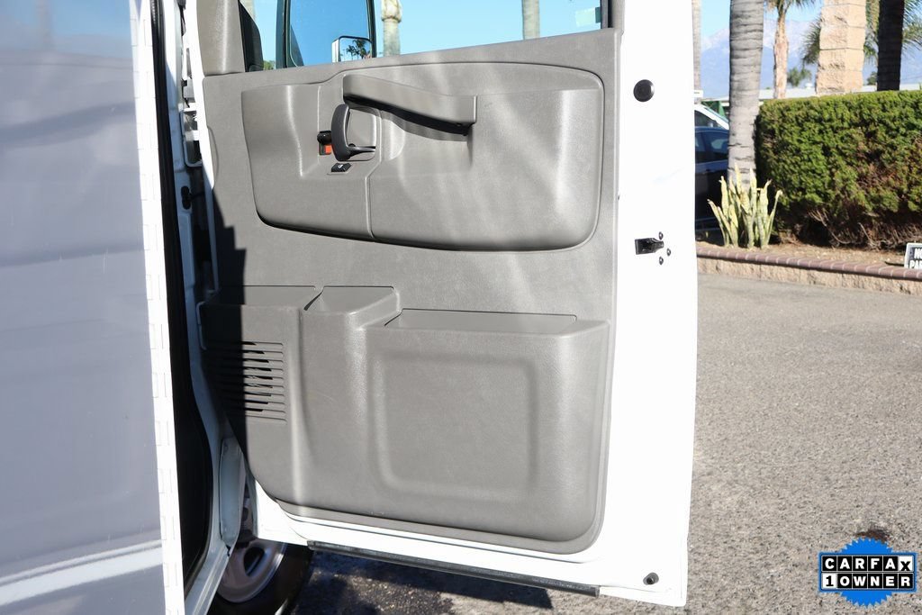 Used 2021 GMC Savana 3500 w/ Power Convenience Package RWD image 34