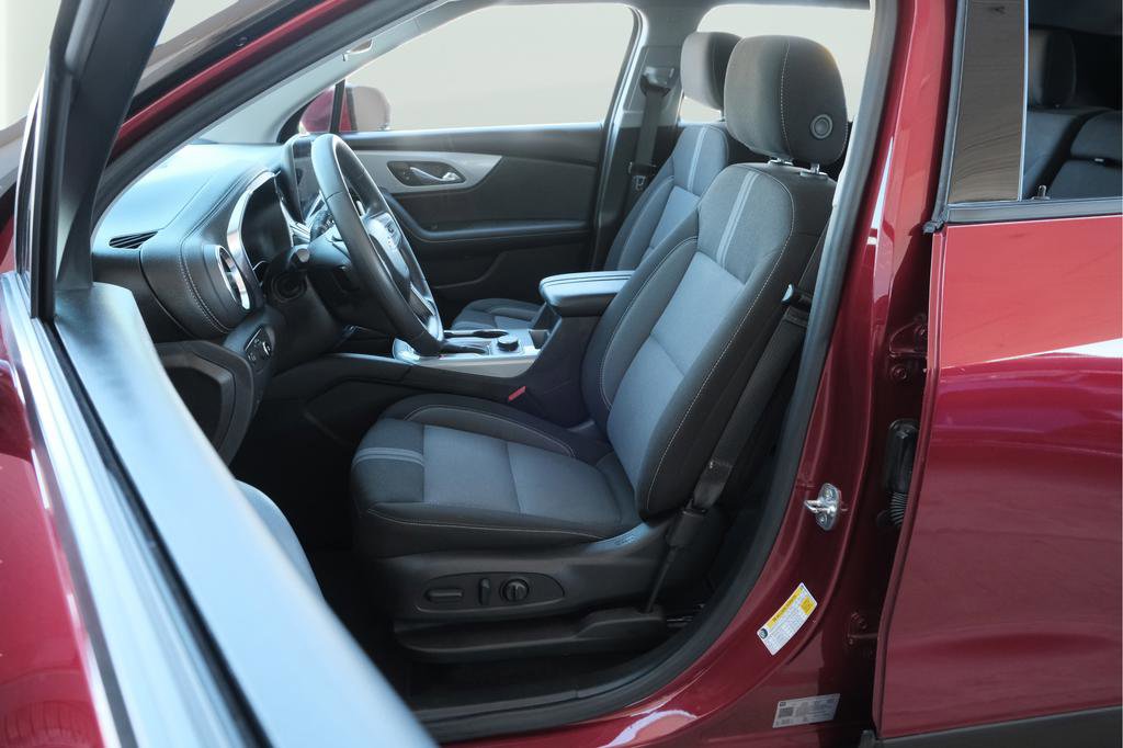 Used 2025 Chevrolet Blazer LT image 31