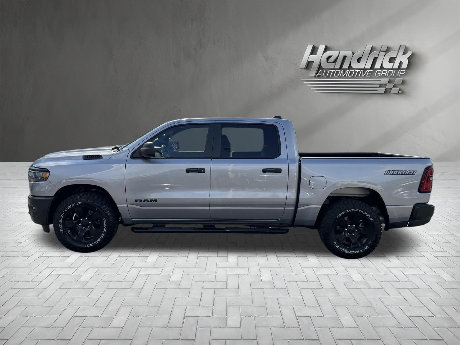 Used 2025 RAM 1500 Warlock AWD/4WD image 7