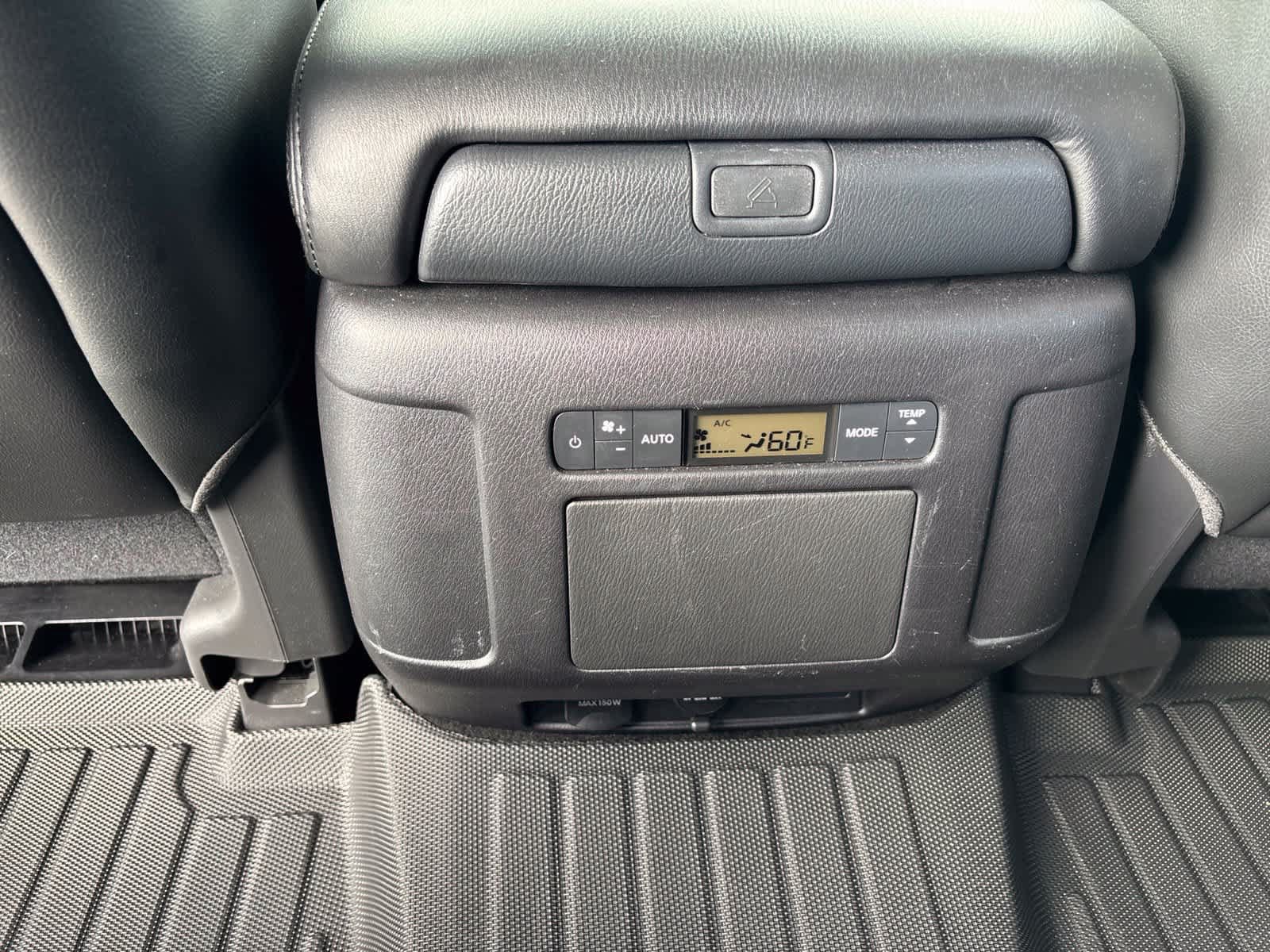 Used 2023 Nissan Armada SL w/ Captain's Chairs Package AWD/4WD image 20
