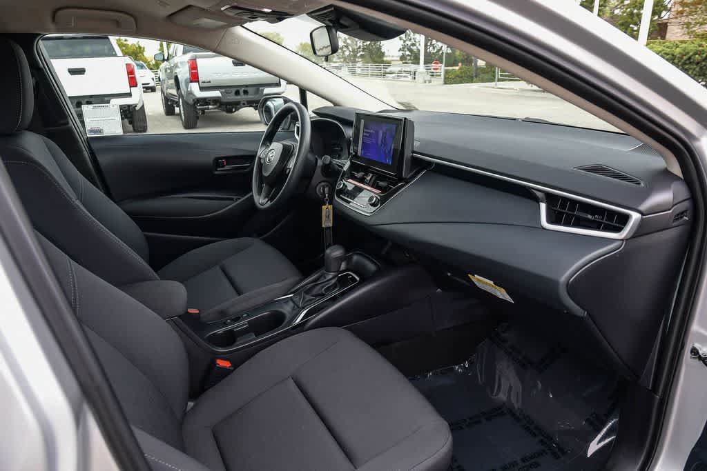 Used 2025 Toyota Corolla LE FWD image 15