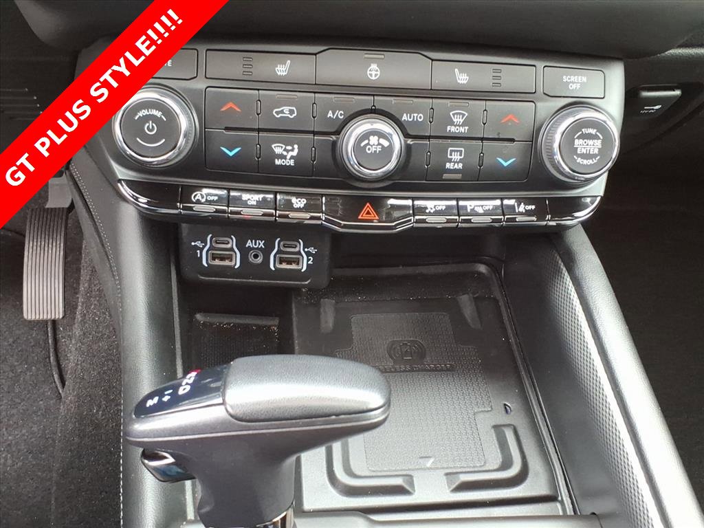 Used 2022 Dodge Durango GT image 22