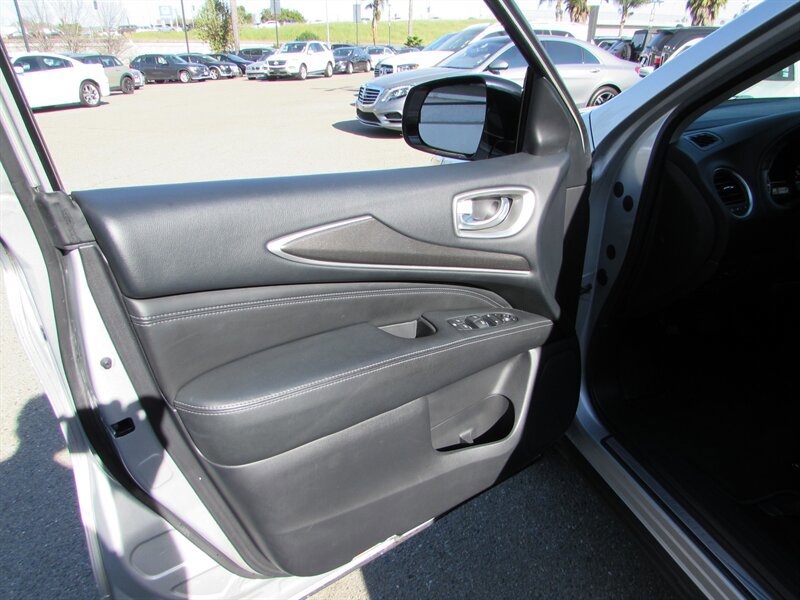 Used 2016 INFINITI QX60 FWD image 5