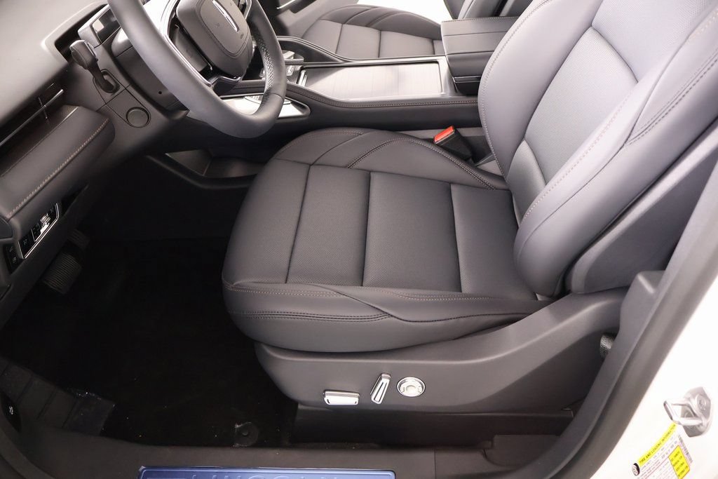 New 2026 Lincoln Nautilus Premier w/ Jet Appearance Package AWD/4WD image 12