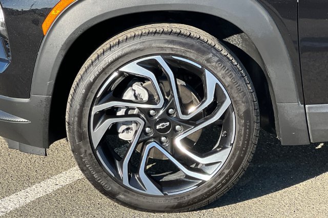 Used 2025 Chevrolet TrailBlazer RS w/ Driver Confidence Package FWD image 33