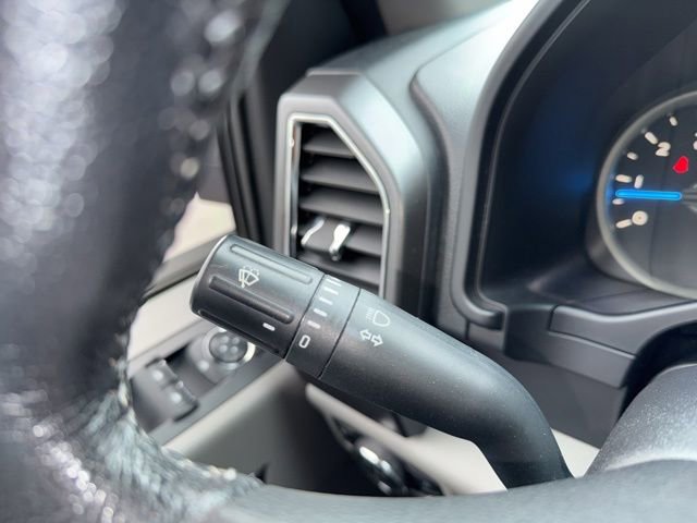 Used 2016 Ford F150 XLT w/ Equipment Group 302A Luxury RWD image 18