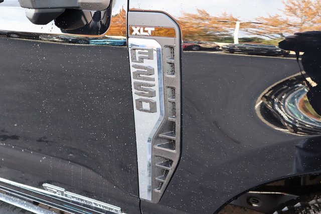 New 2026 Ford F250 XLT w/ XLT Premium Package image 24