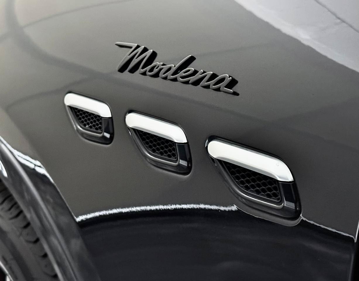 Used 2023 Maserati Grecale Modena AWD/4WD image 16