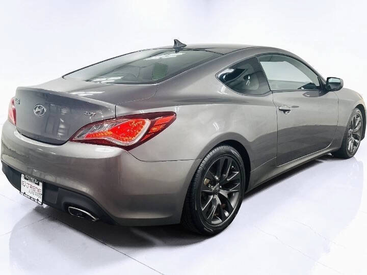 Used 2013 Hyundai Genesis 2.0T RWD image 5