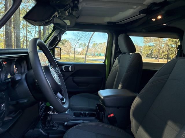 Used 2025 Jeep Wrangler Sport image 20