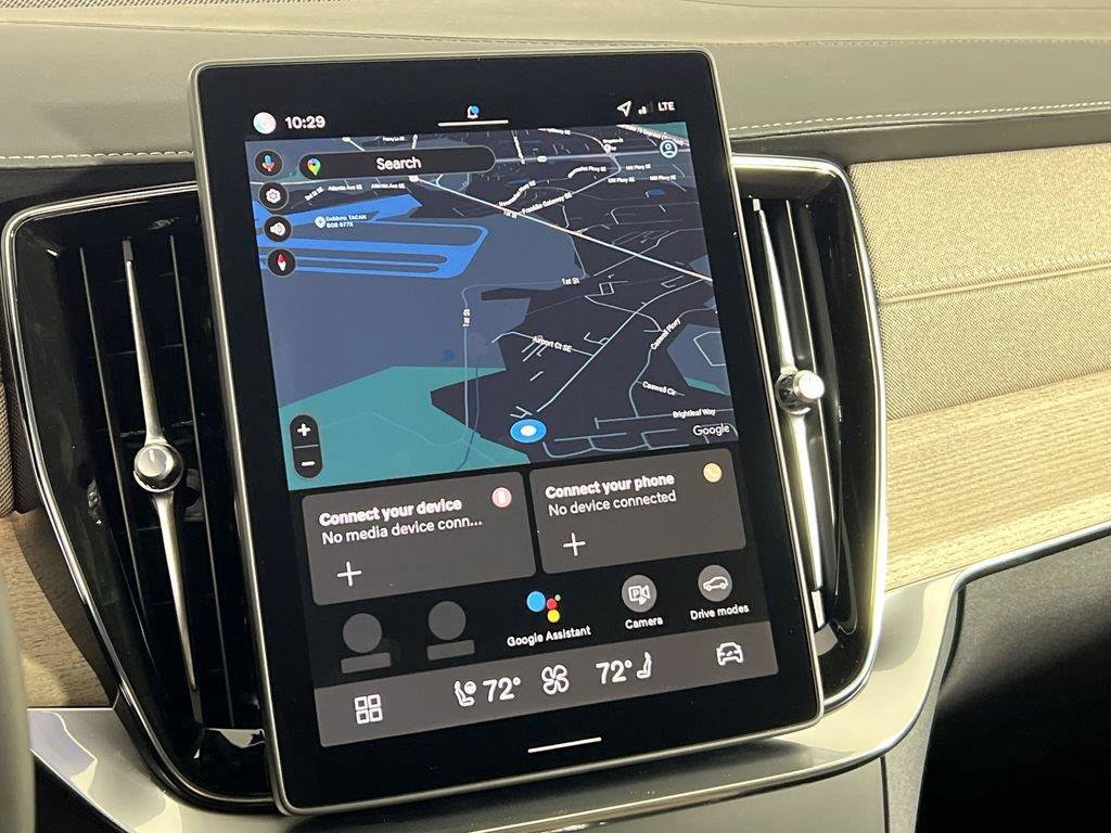 Certified 2026 Volvo XC90 B6 Plus w/ Protection Package Premier AWD/4WD image 18