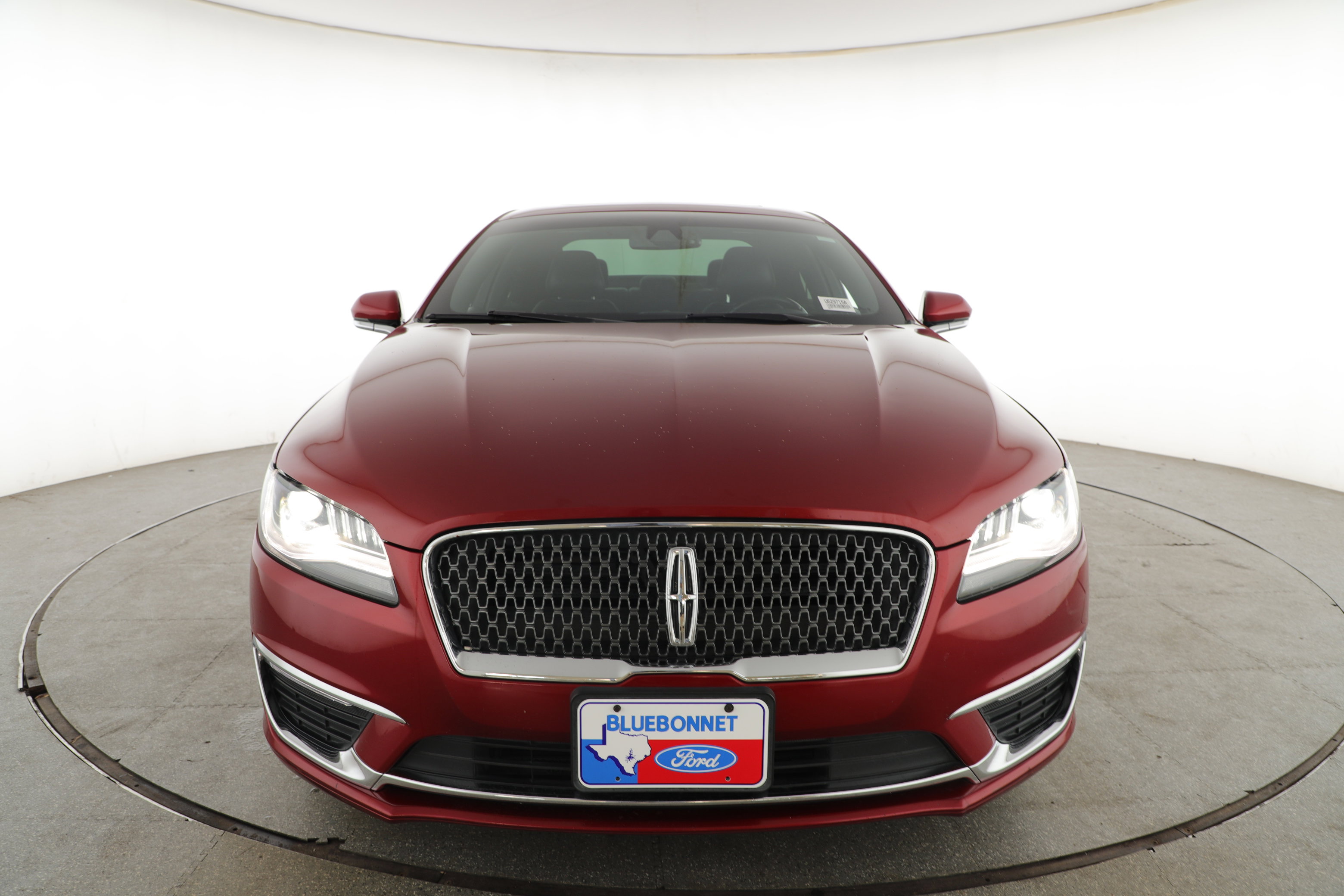 Used 2019 Lincoln MKZ Reserve w/ Reserve Plus Package FWD image 2