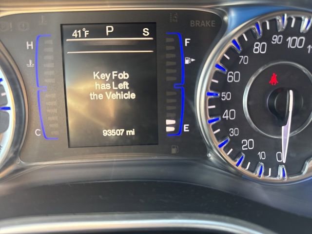 Used 2015 Chrysler 200 Limited w/ Convenience Group image 19