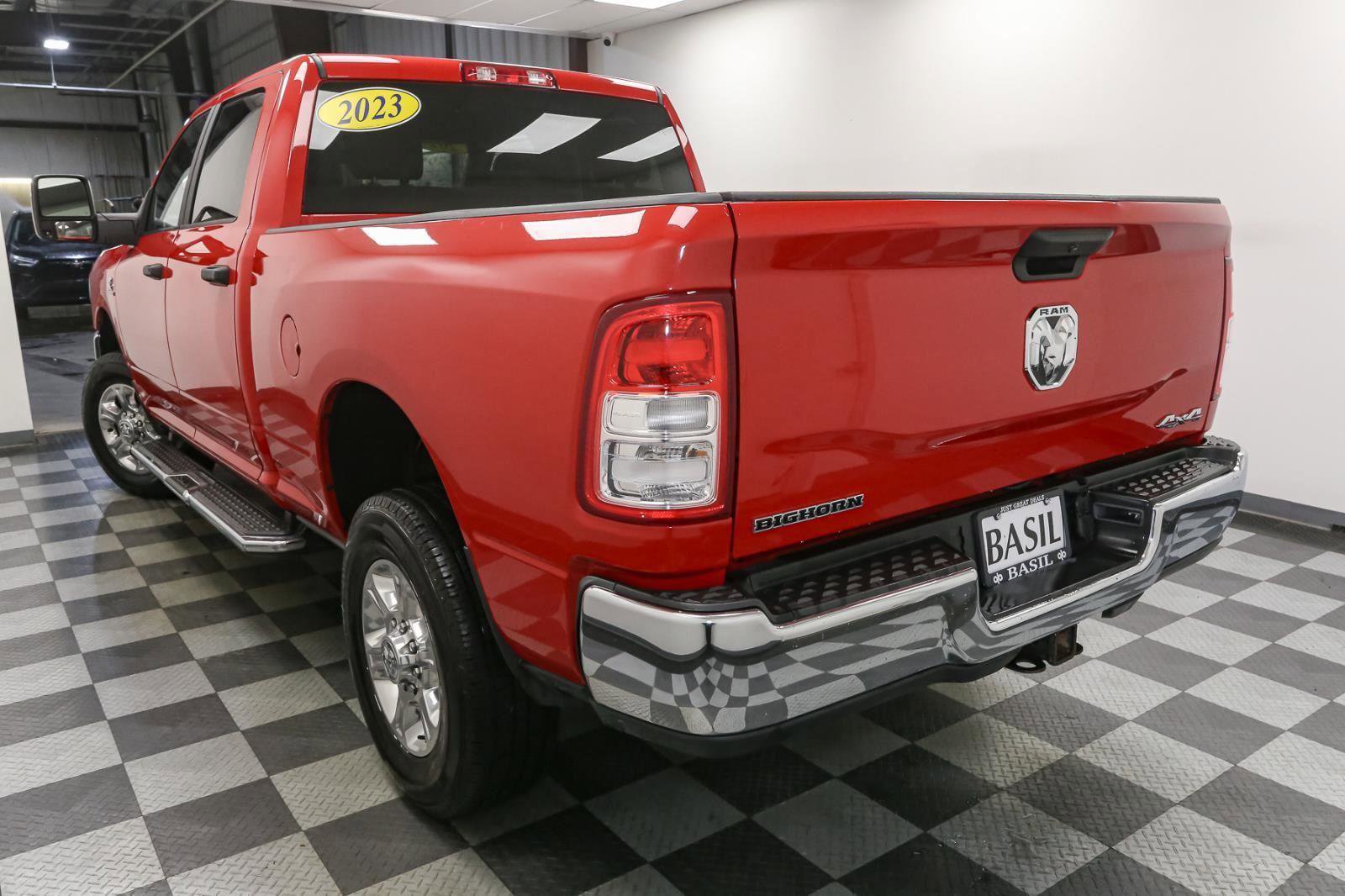 Used 2023 RAM 2500 Big Horn w/ Level 1 Equipment Group image 12