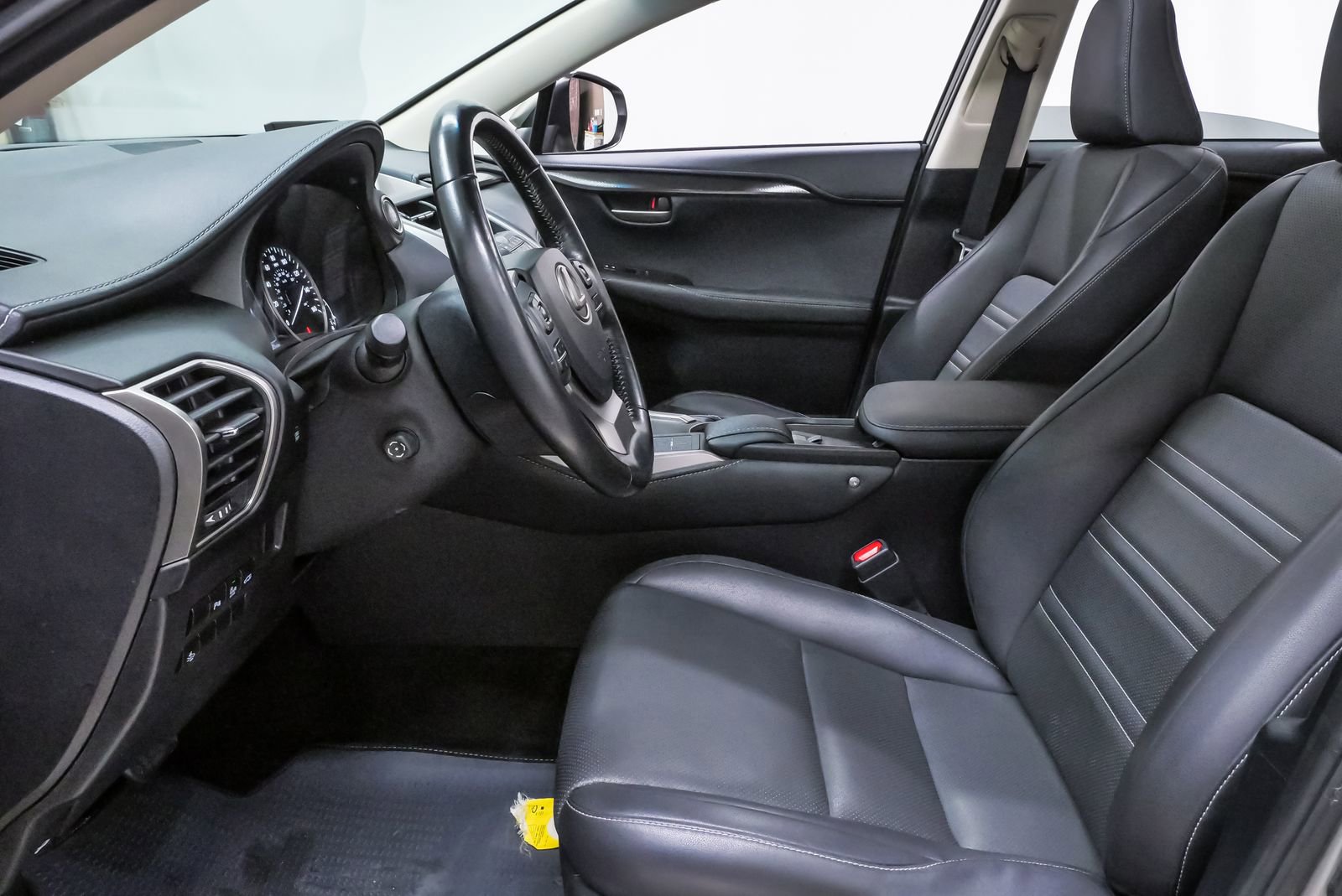 Used 2016 Lexus NX 200t FWD w/ Premium Package image 8