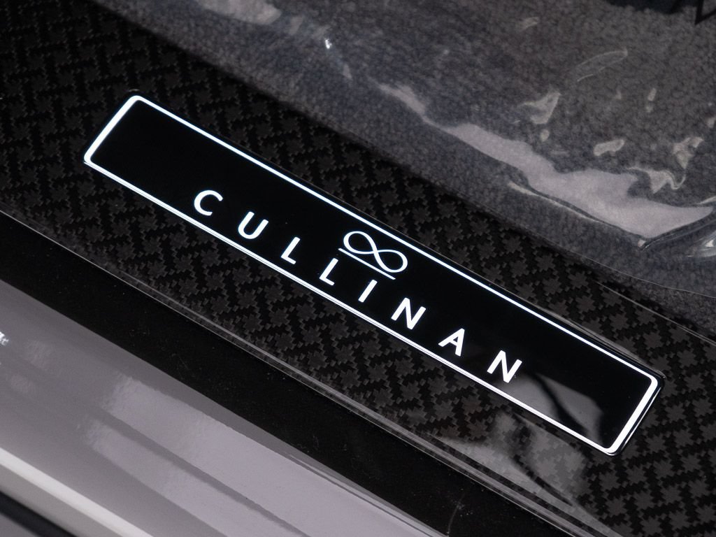 New 2027 Rolls-Royce Cullinan Black Badge AWD/4WD image 14