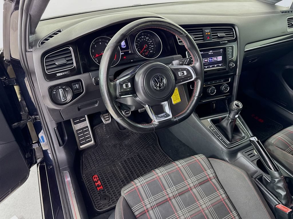Used 2015 Volkswagen GTI S FWD image 26