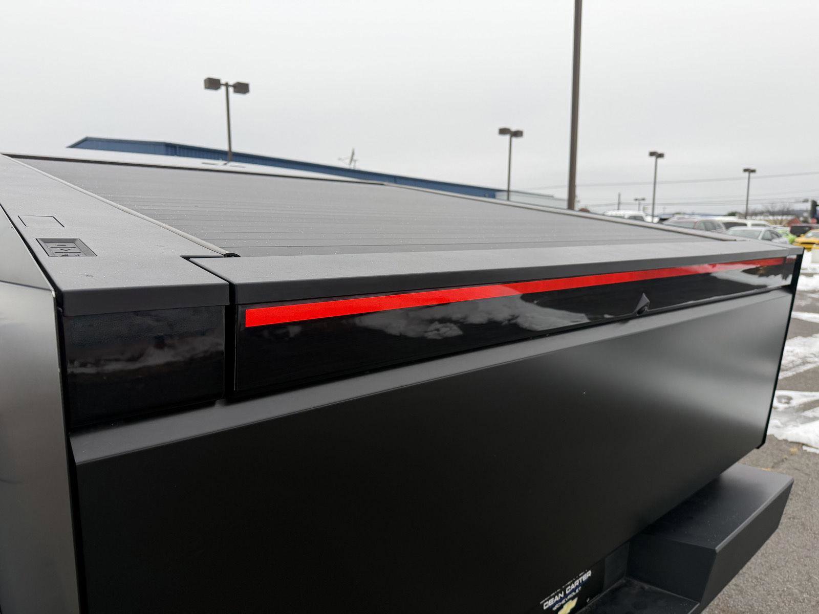 Used 2024 Tesla Cybertruck AWD Crew Cab image 14