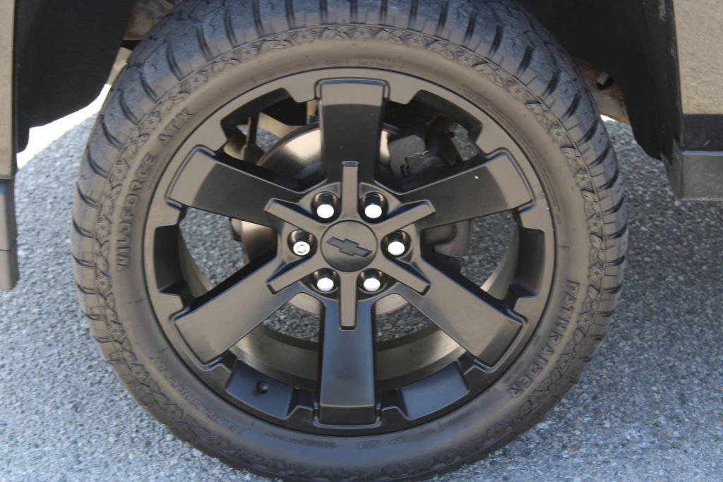 Used 2017 Chevrolet Silverado 1500 LT w/ Rally 2 Edition AWD/4WD image 8