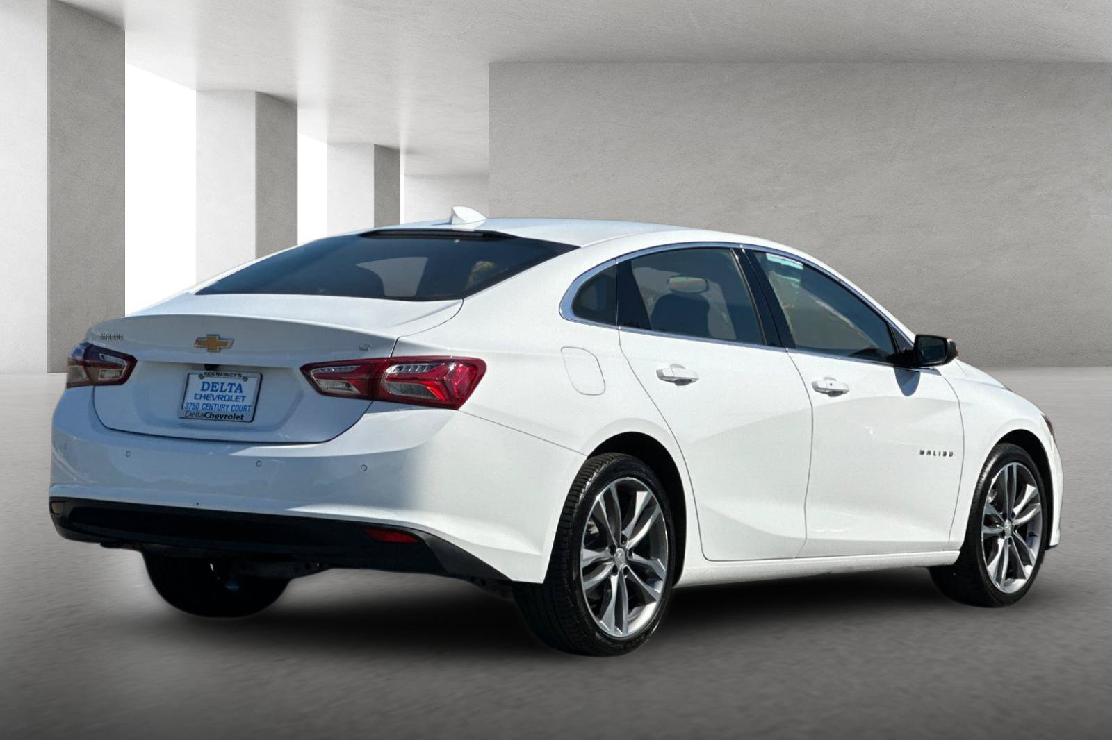 Used 2024 Chevrolet Malibu LT FWD image 4