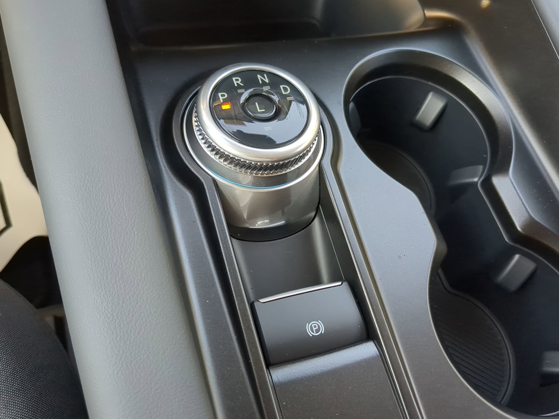 New 2026 Ford Explorer Active RWD image 61