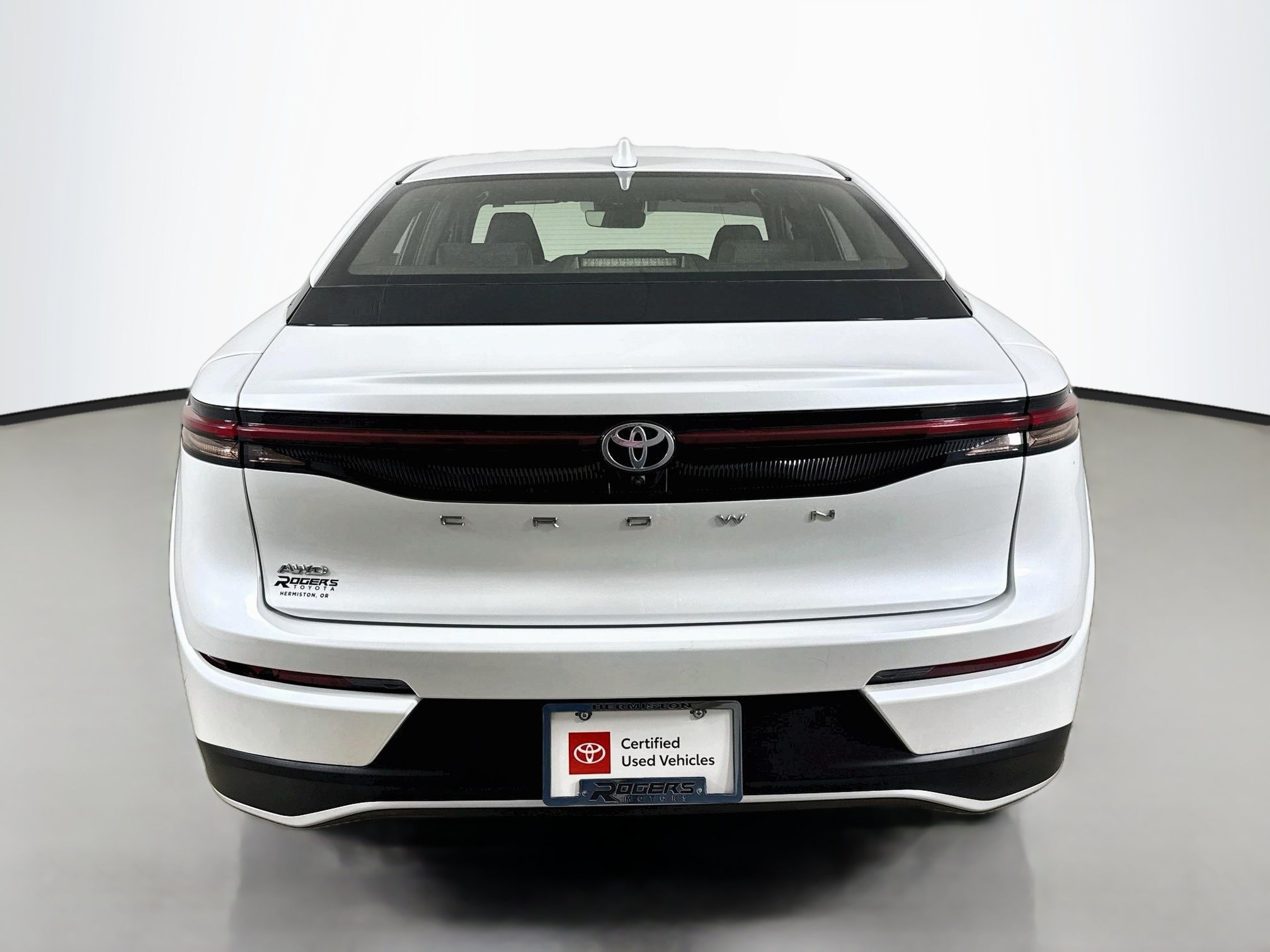 Certified 2023 Toyota Crown AWD/4WD image 7