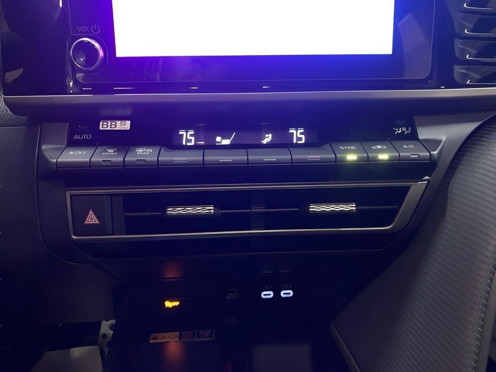 New 2026 Toyota Camry SE image 22