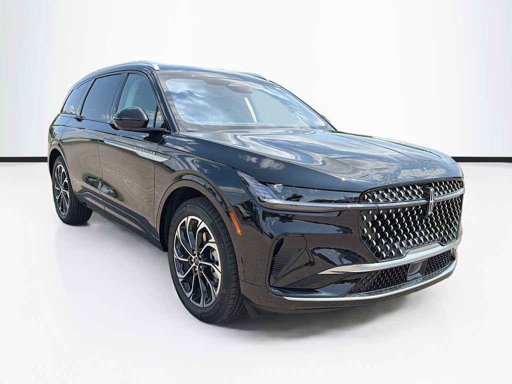 Used 2026 Lincoln Nautilus Reserve AWD/4WD image 3