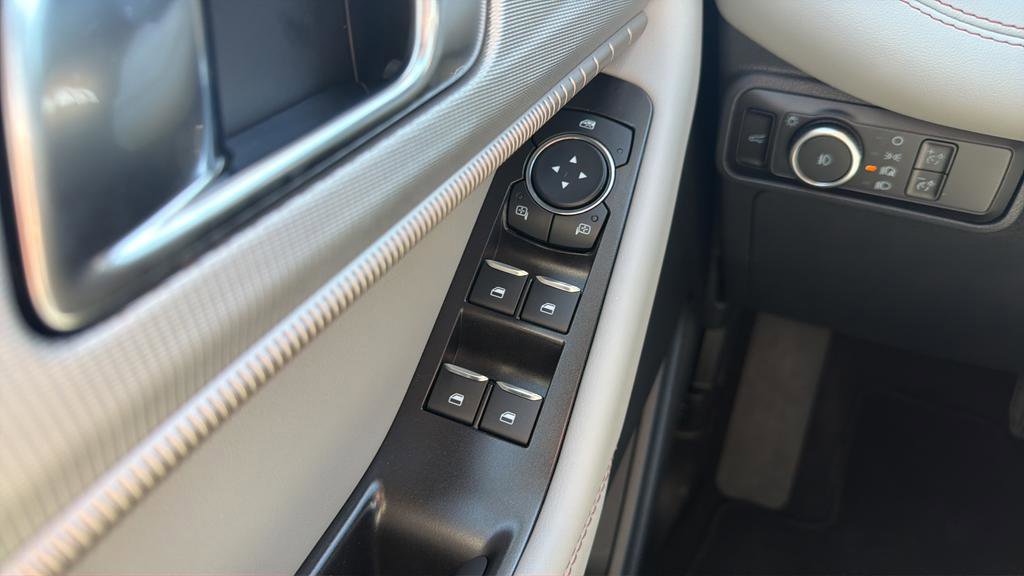 New 2026 Ford Explorer Active w/ Active Comfort Package AWD/4WD image 19