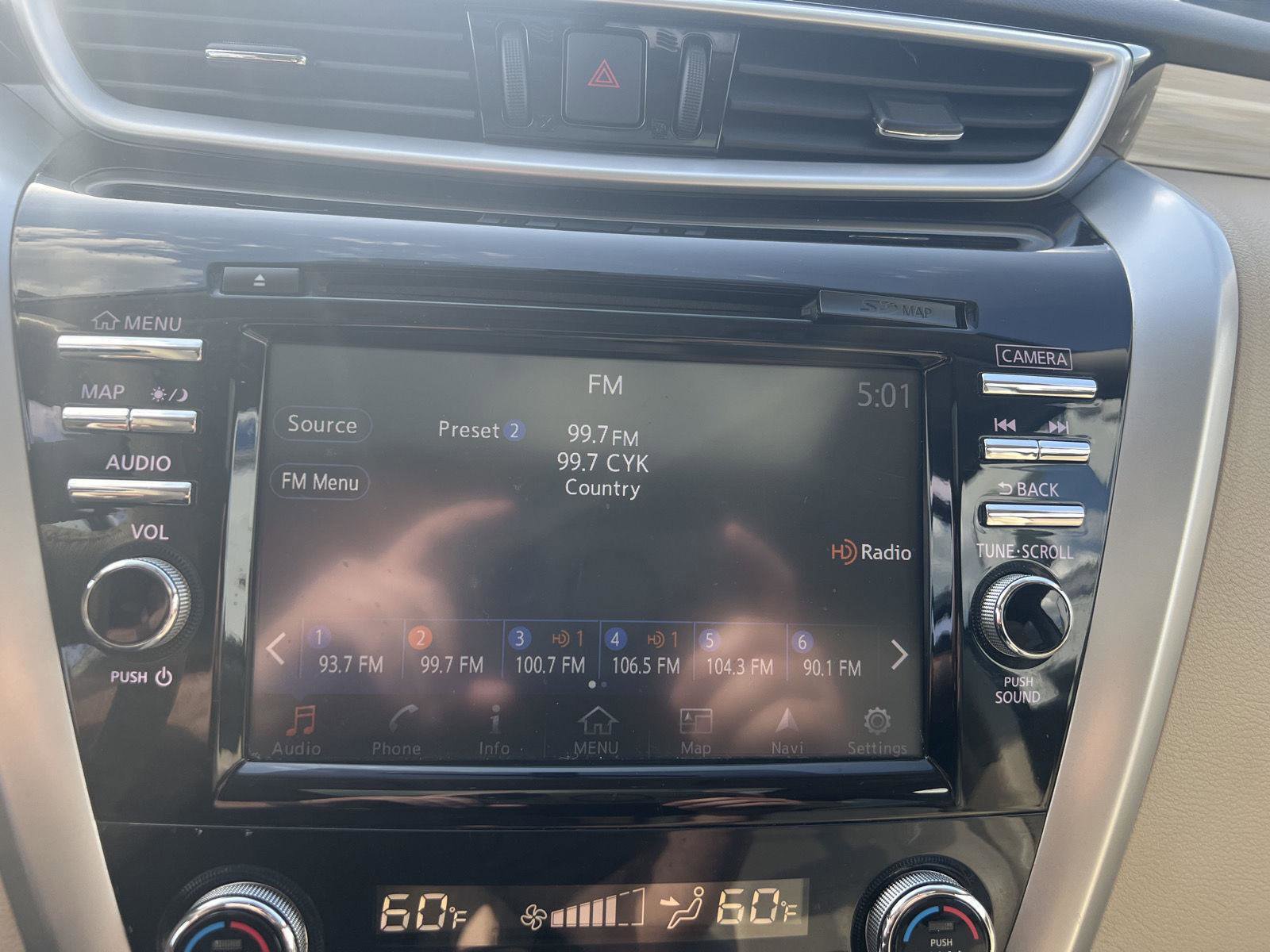 Used 2015 Nissan Murano Platinum w/ Platinum Technology Package AWD/4WD image 16