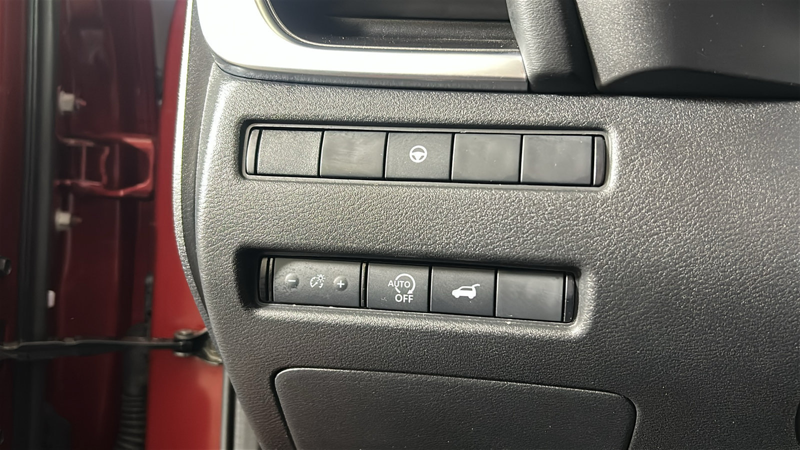 Certified 2026 Nissan Rogue SV AWD/4WD image 24
