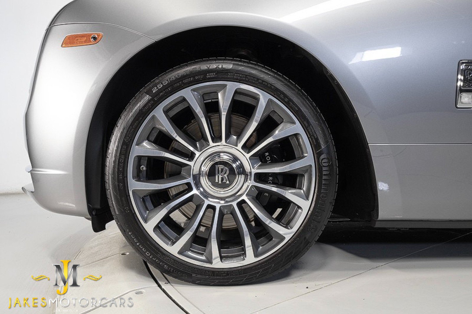 Used 2019 Rolls-Royce Dawn RWD image 66
