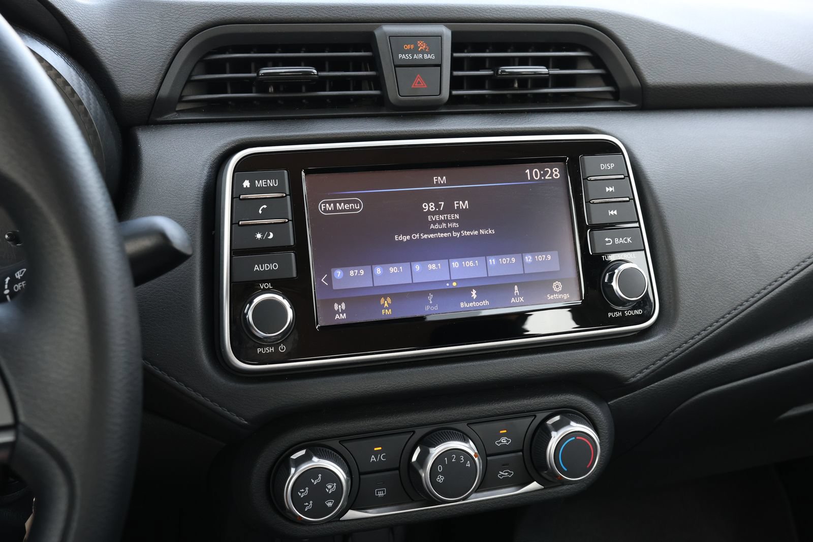 Used 2025 Nissan Versa S w/ Trunk Package FWD image 18