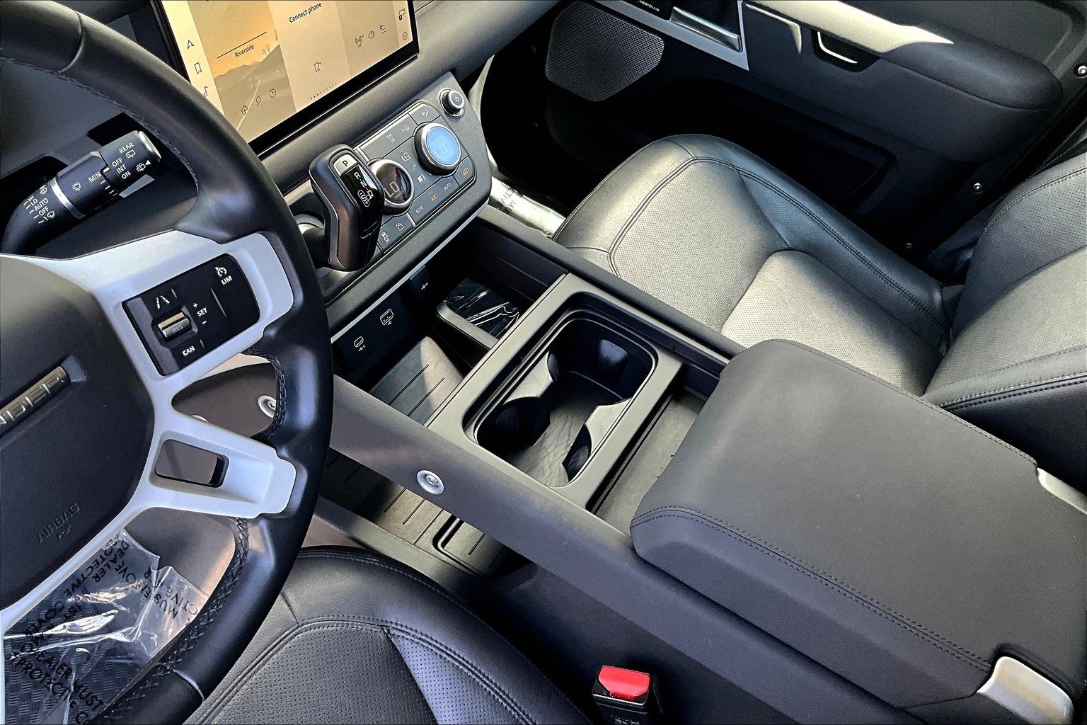 Used 2023 Land Rover Defender 130 S image 17