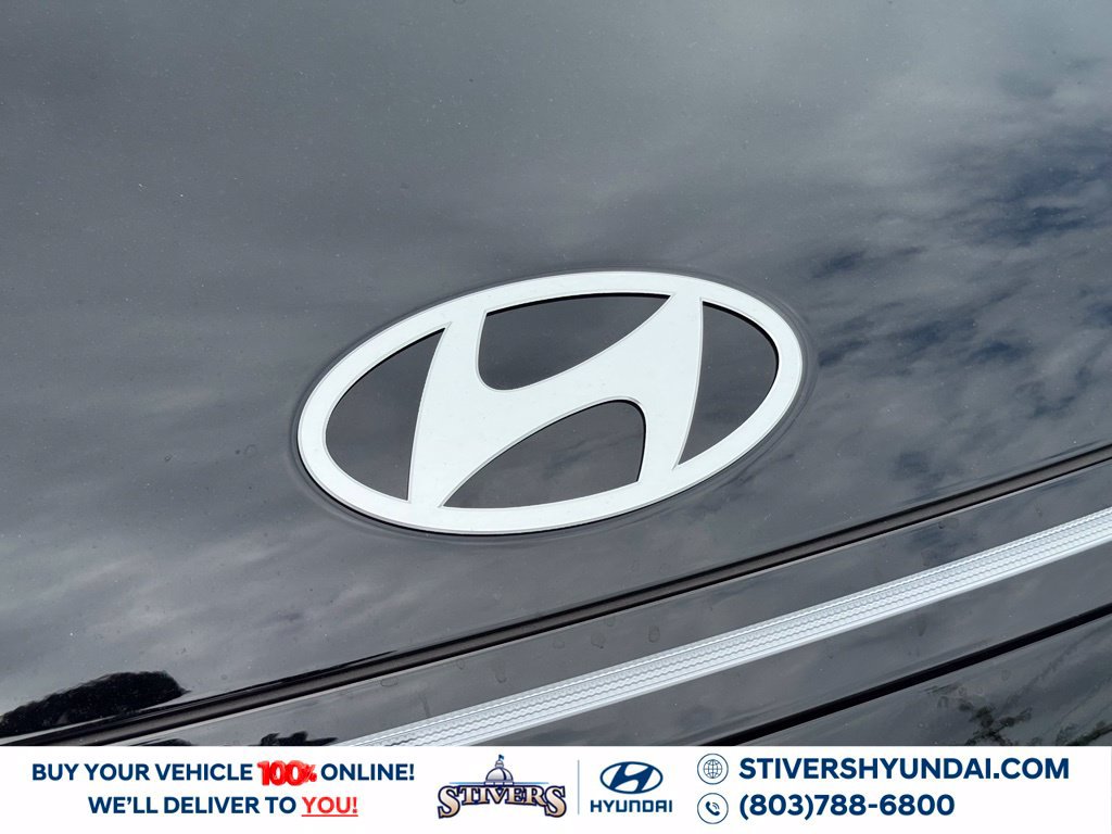 New 2027 Hyundai Kona SE FWD image 8