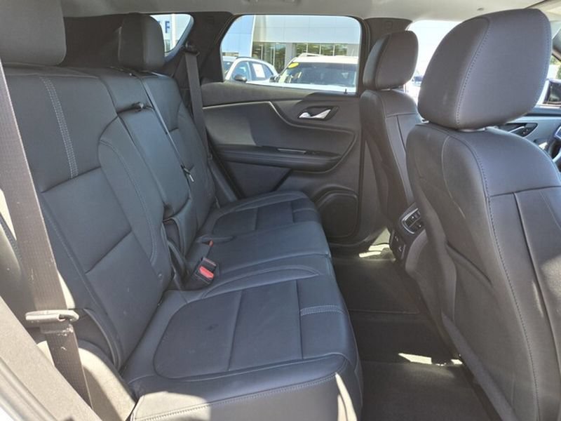 Used 2022 Chevrolet Blazer LT w/ Redline Edition FWD image 18