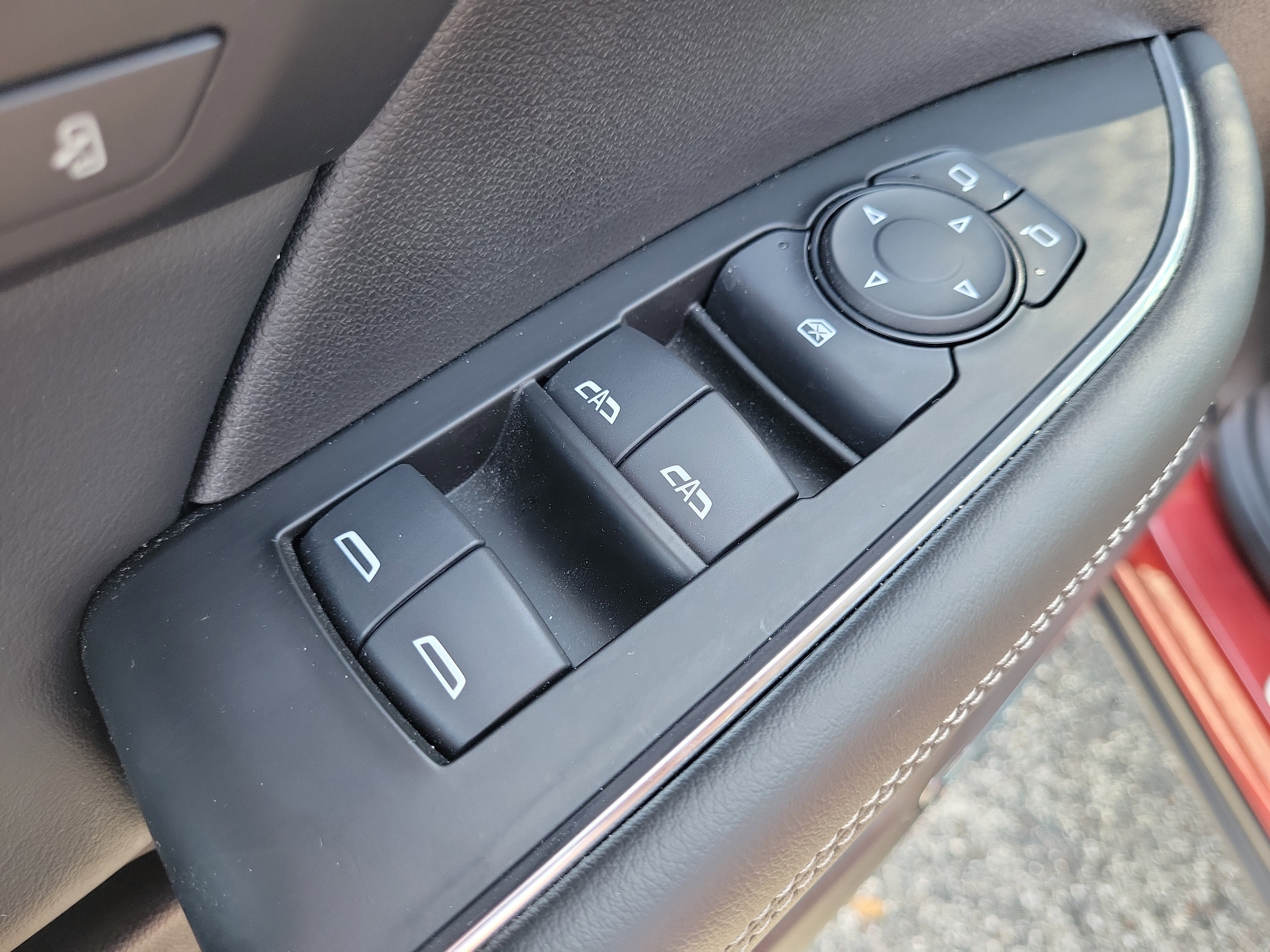 Used 2023 Buick Envision Avenir FWD image 12