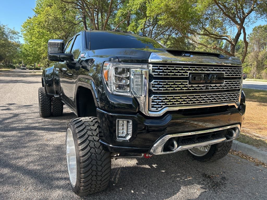Used 2020 GMC Sierra 3500 Denali w/ Denali Ultimate Package image 4