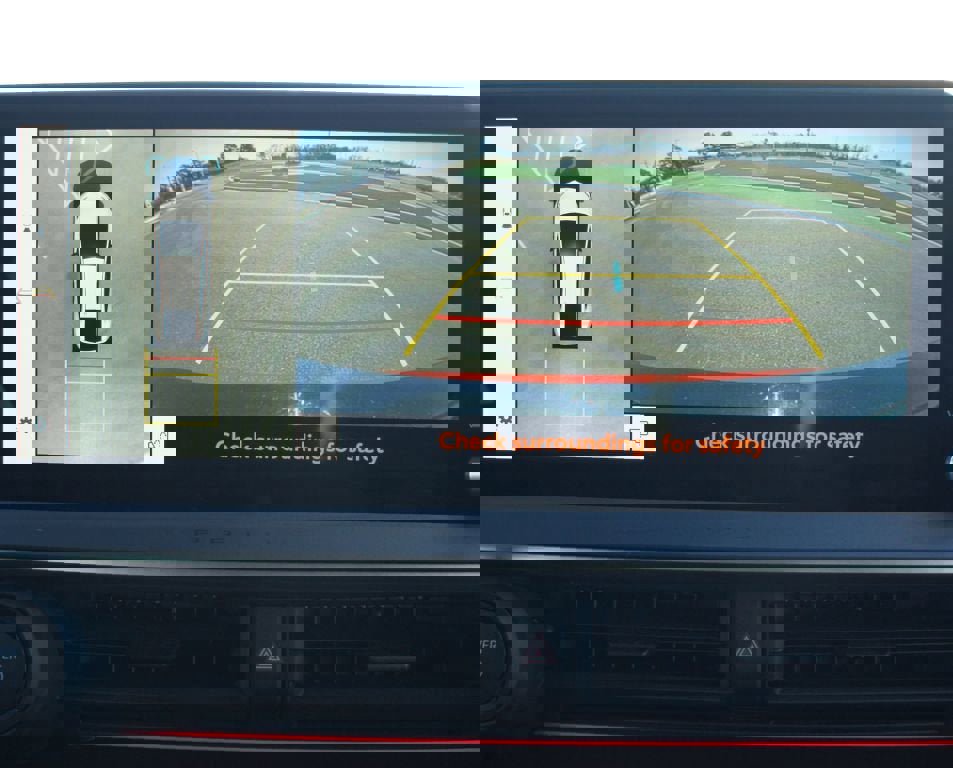 Used 2025 Toyota Prius Plug-In Hybrid image 6