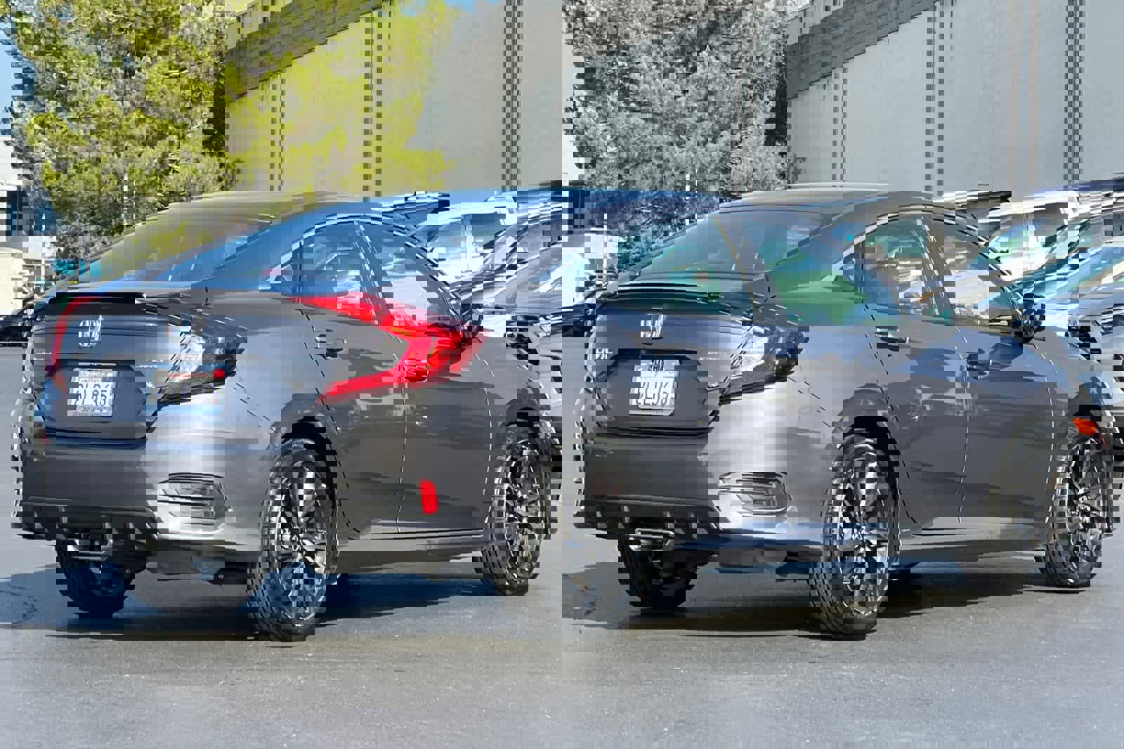 Used 2019 Honda Civic Sport image 2