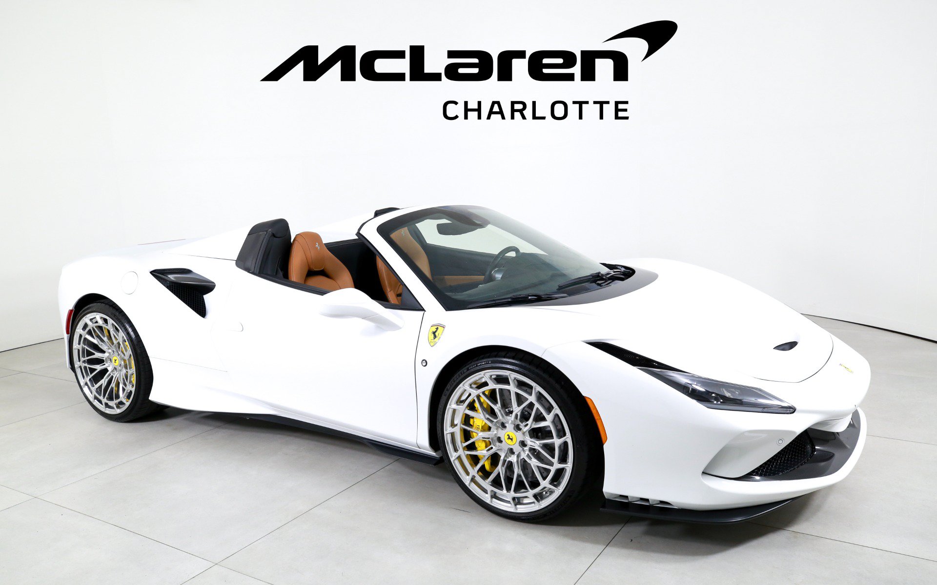 Used 2023 Ferrari F8 Tributo RWD image 2